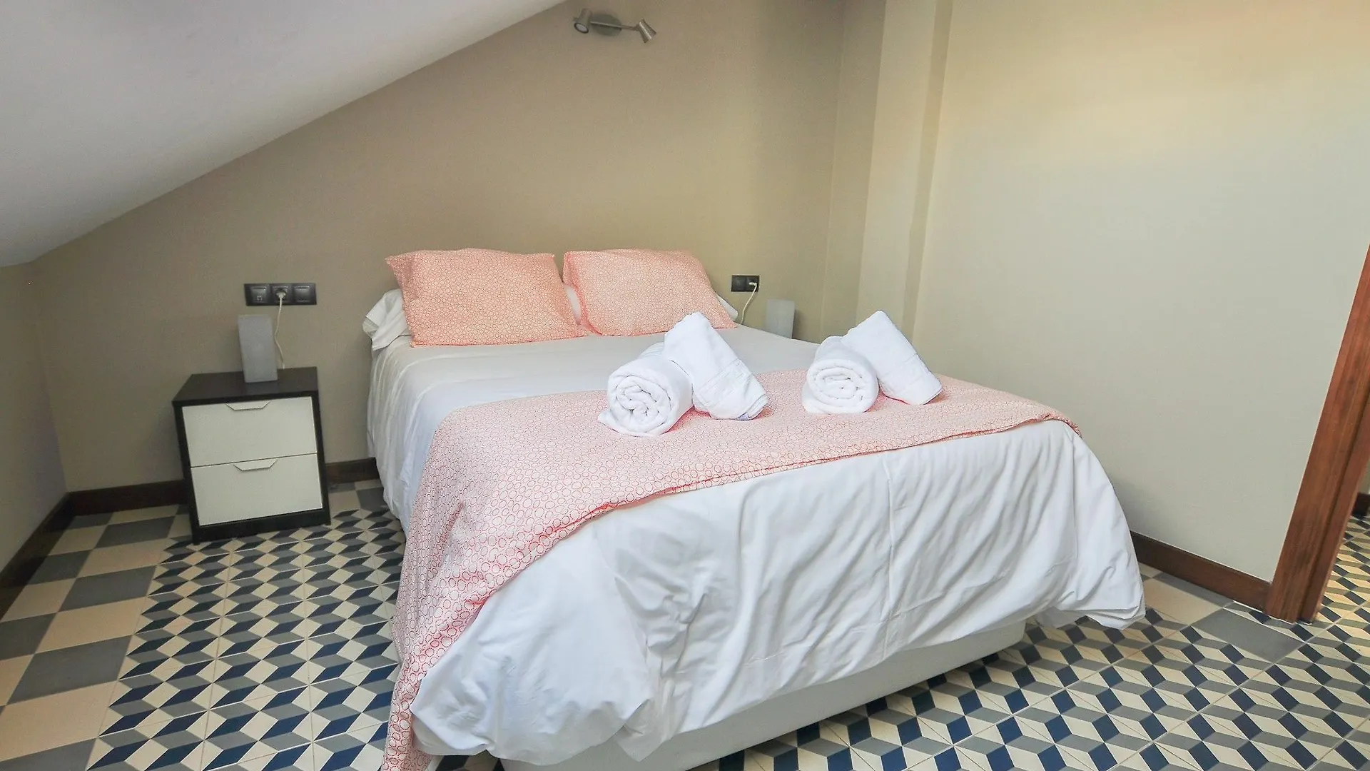 Hm Perchel Apartment Malaga