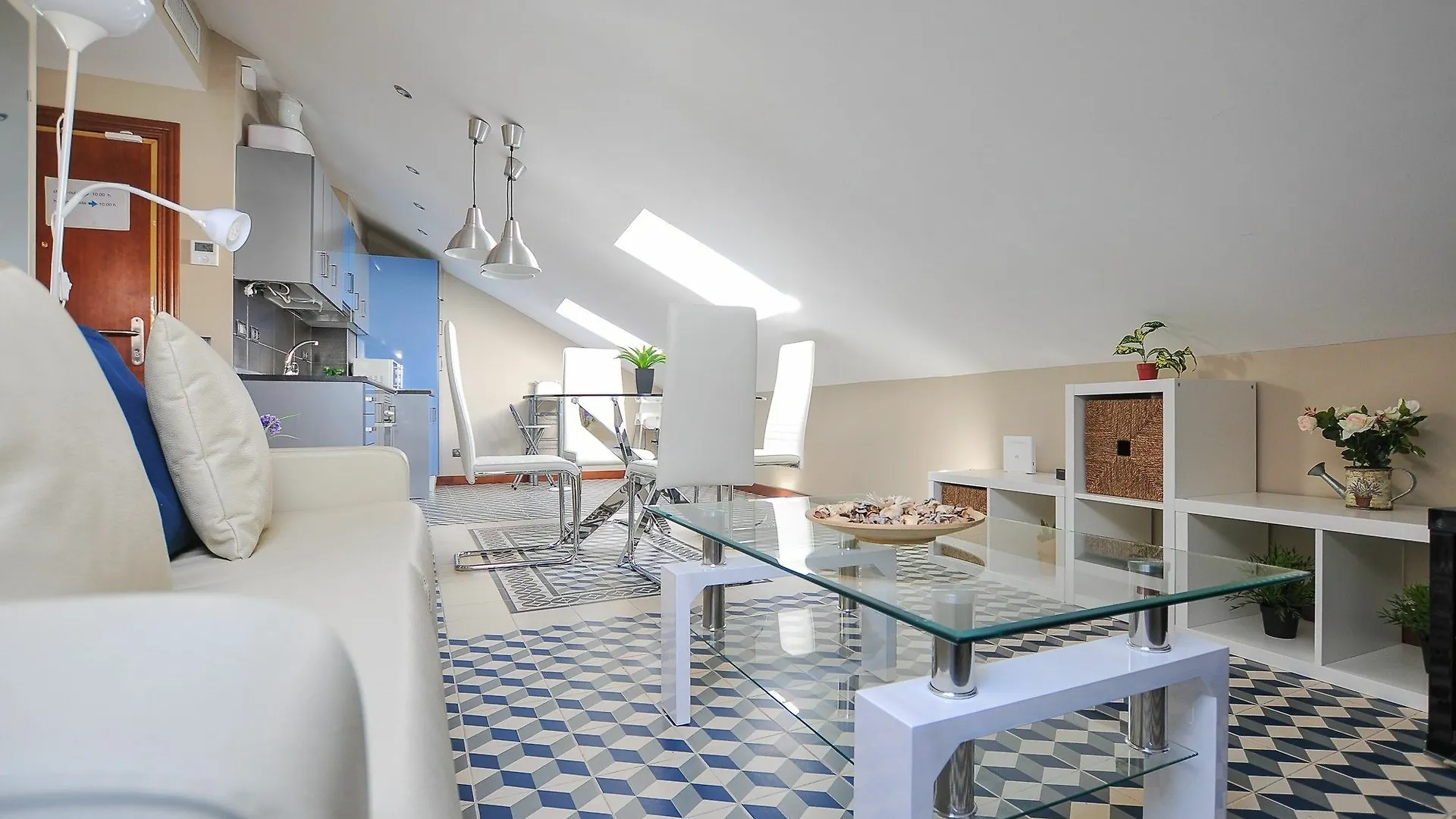 Hm Perchel Apartment Malaga